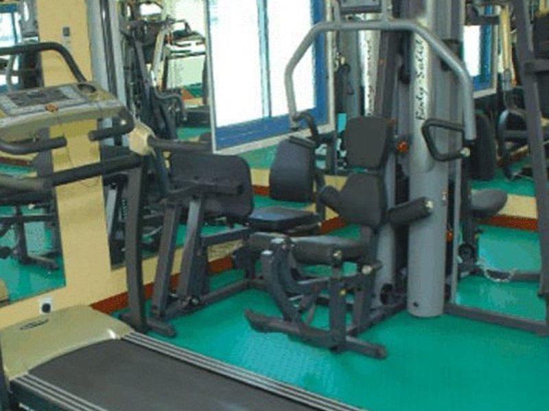 Fortune Hotel Apartments Абу Даби Екстериор снимка
