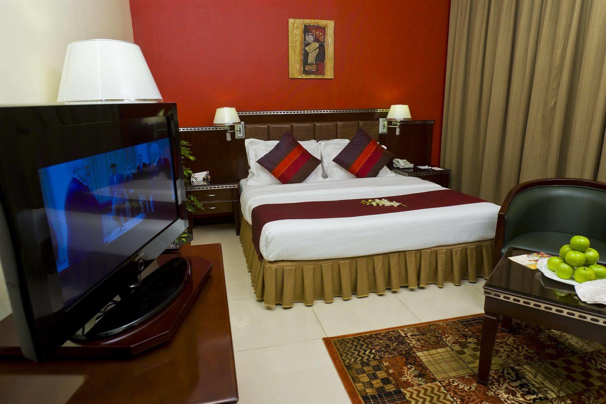 Fortune Hotel Apartments Абу Даби Екстериор снимка